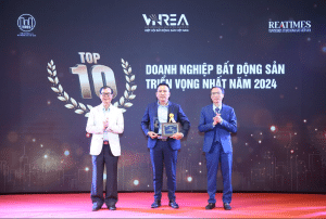 Giới Thiệu Về Vạn Xuân Group – Hành Trình 20 Năm Kiến Tạo Giá Trị Bất Động Sản 9 Vạn Xuân Group nhận giải thưởng năm 2024